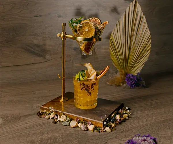 mixología con concepto farm to glass