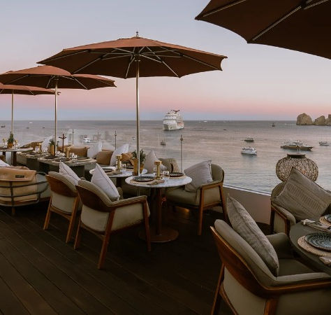 Romantic rooftop dinner with ocean view in Cabo San Lucas